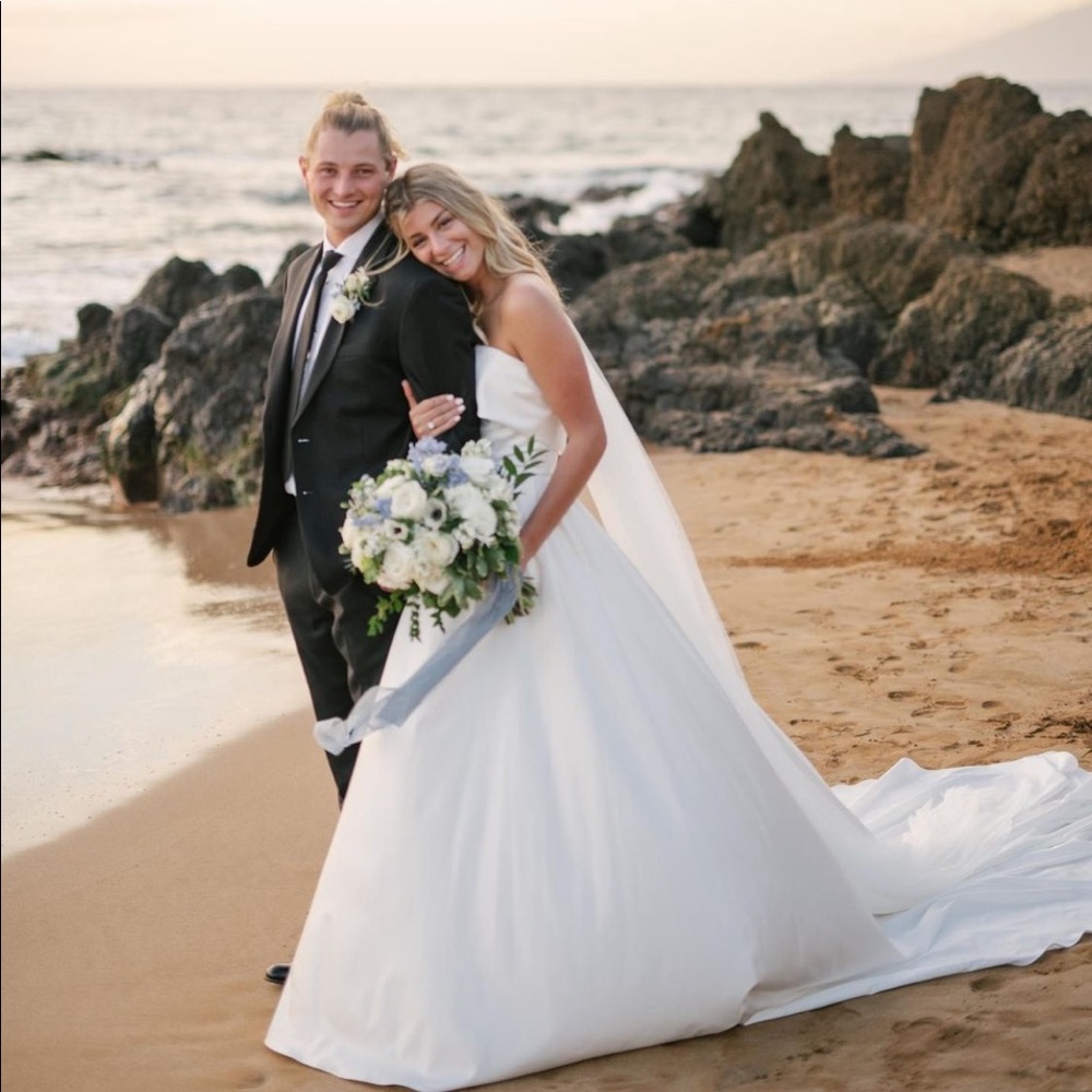 Calla Blanche Lamour Wedding dress - Picture 12 of 13